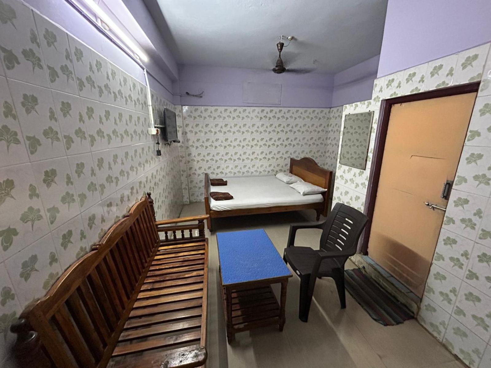 Meera Lodge Chidambaram Exterior photo